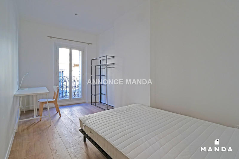 Chambre - 10 m² - 6 pièces