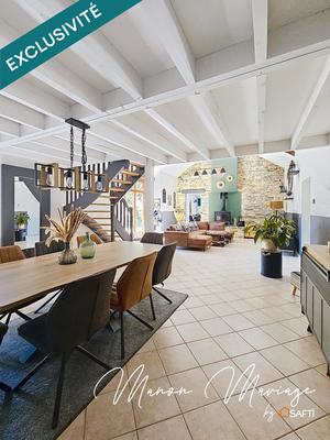 Maison - 216 m² - 5 pièces
