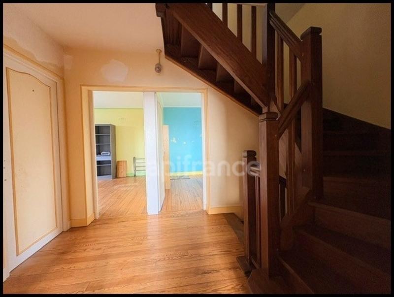 Maison - 137 m² - 7 pièces