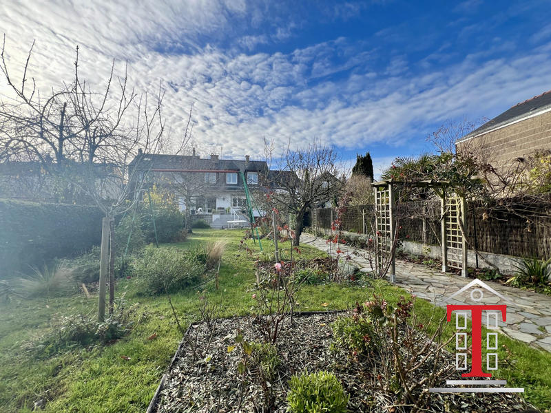 Maison - 180 m² - 7 pièces