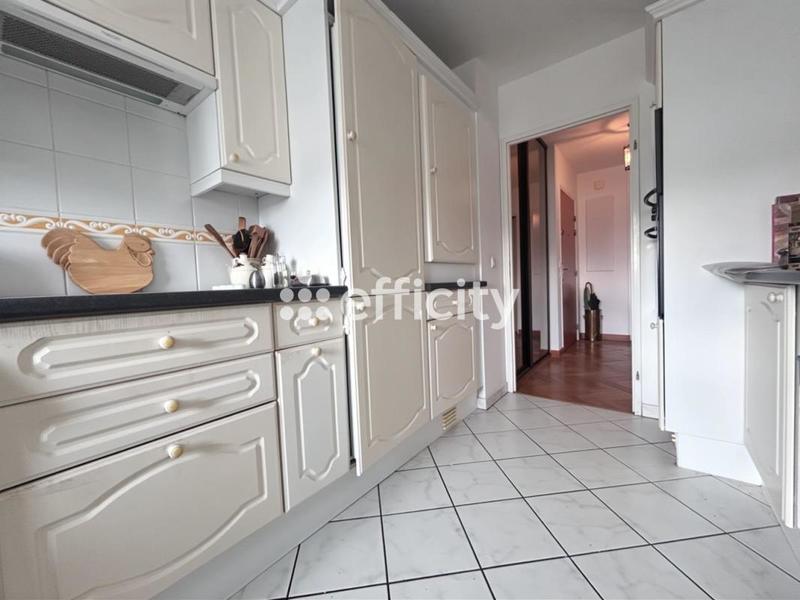 Appartement - 83 m² - 4 pièces