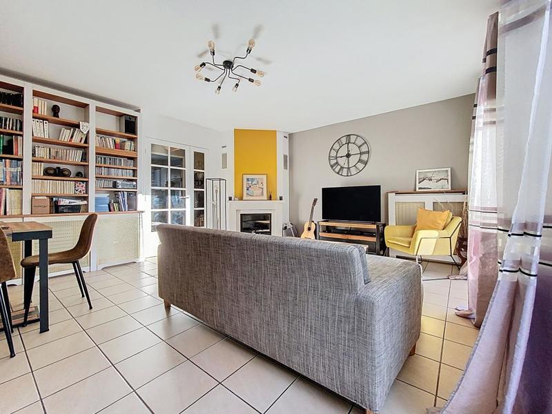 Maison - 87 m² - 4 pièces