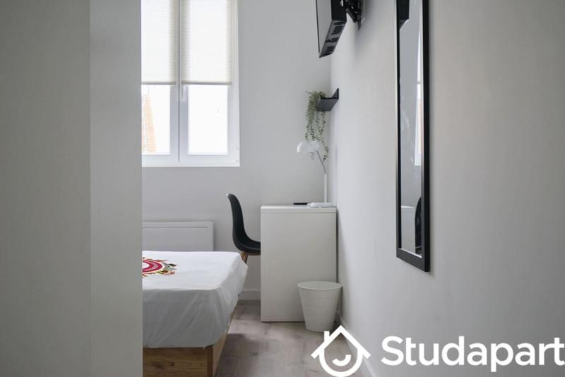 Chambre - 9 m² - 1 pièce