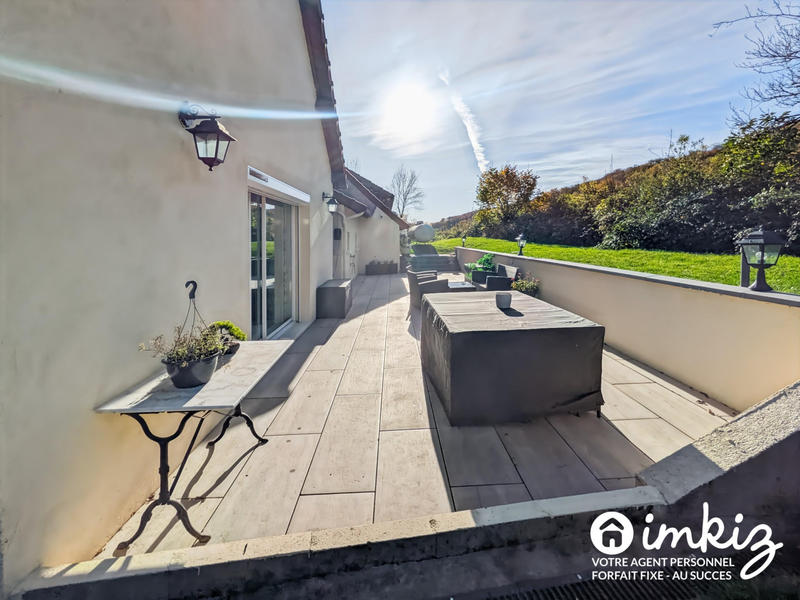 Maison - 177 m² - 7 pièces