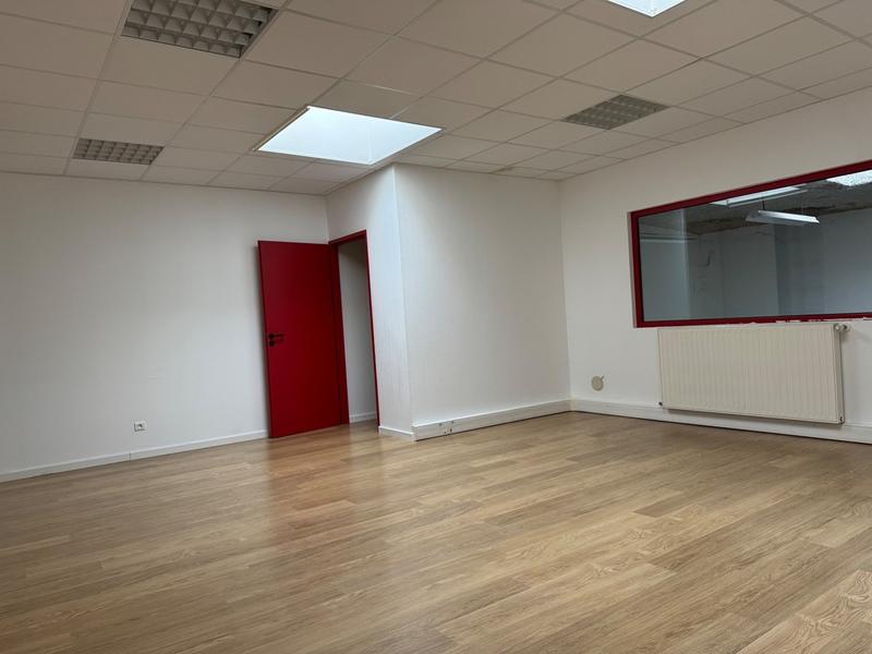 Bureau - 310 m² - 1 pièce