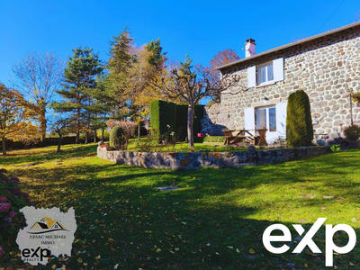 Maison traditionnelle - 143 m² - 4 pièces