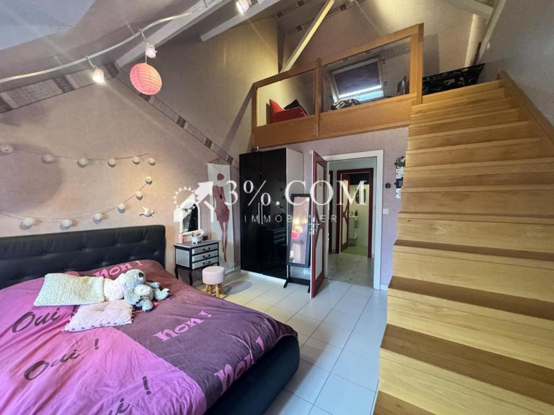 Demeure - 360 m² - 8 pièces