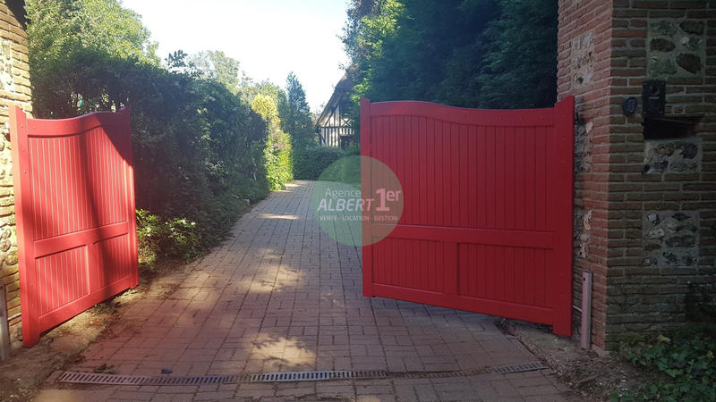 Maison - 200 m² - 6 pièces