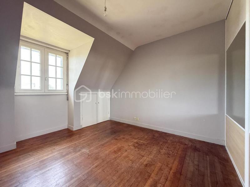 Maison - 143 m² - 6 pièces