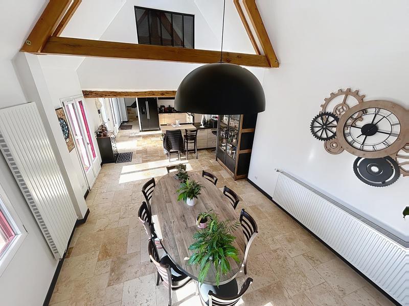 Corps de ferme - 186 m² - 8 pièces