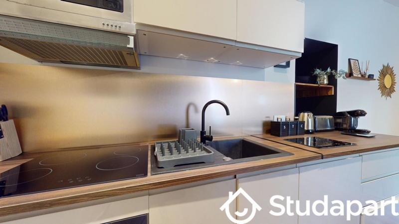 Chambre - 9 m² - 1 pièce