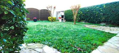 Maison - 104 m² - 4 pièces