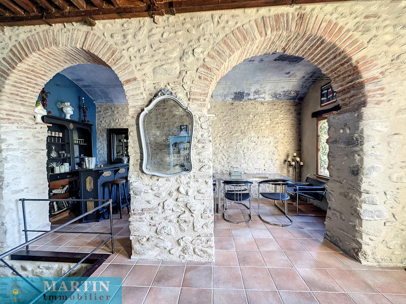 Maison de village - 234 m² - 10 pièces