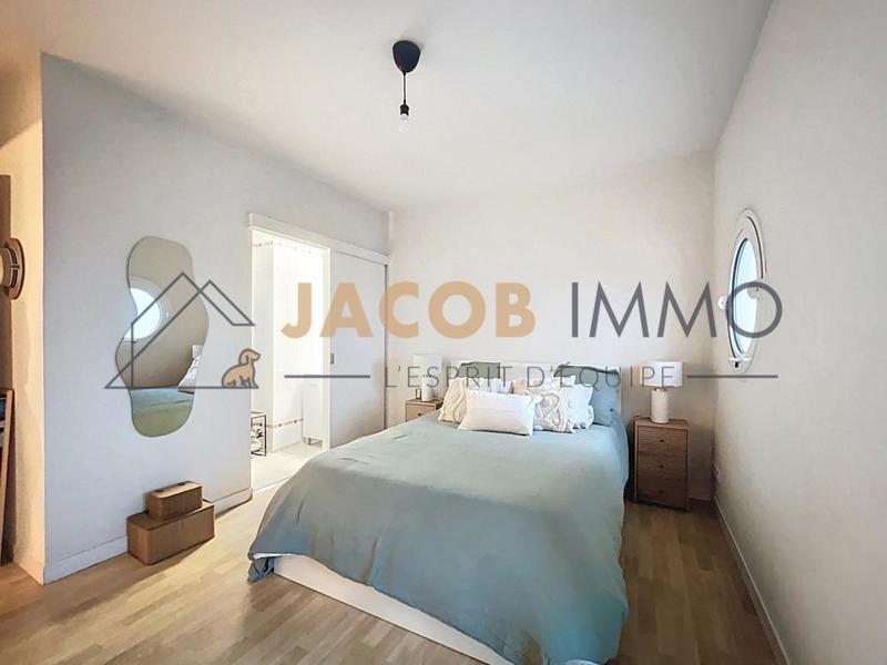 Appartement - 5 309 m² - 2 pièces