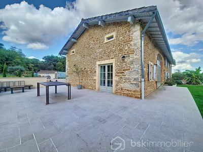 Corps de ferme - 170 m² - 7 pièces