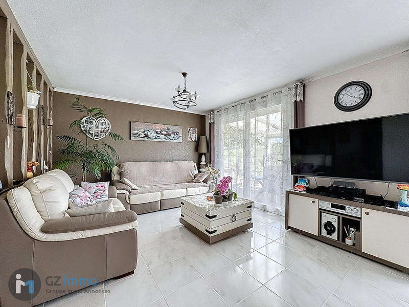 Maison - 92 m² - 5 pièces