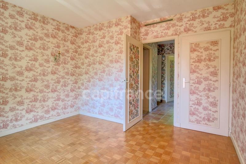 Maison - 151 m² - 7 pièces