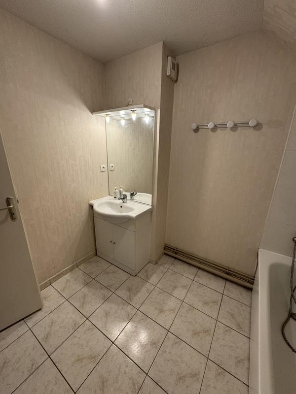 Maison - 83 m² - 5 pièces