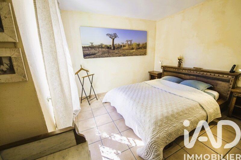 Maison - 195 m² - 7 pièces