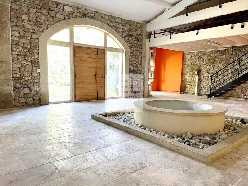 Maison chambre d'hôtes - 354 m² - 9 pièces