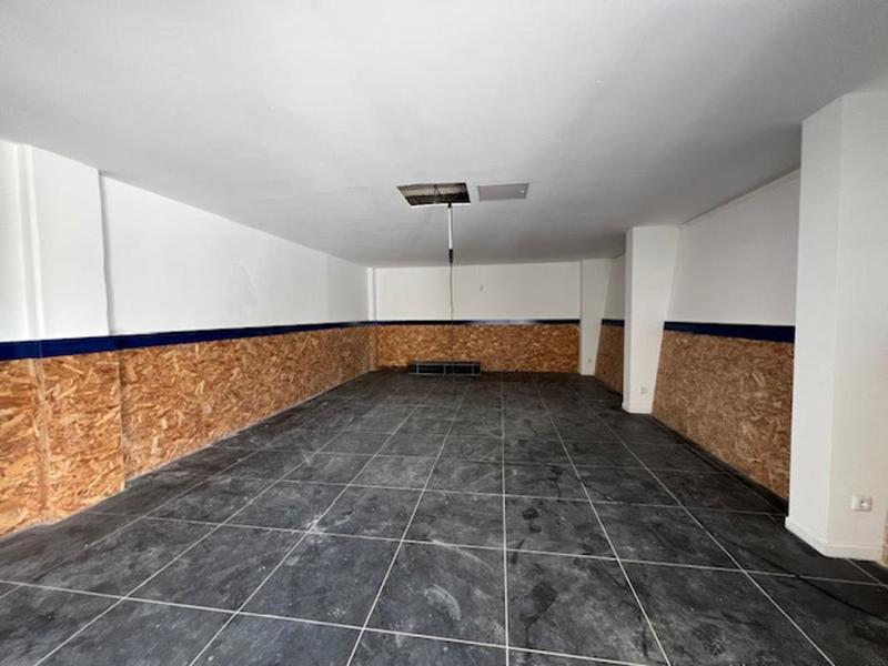 Local commercial - 206 m² - 3 pièces