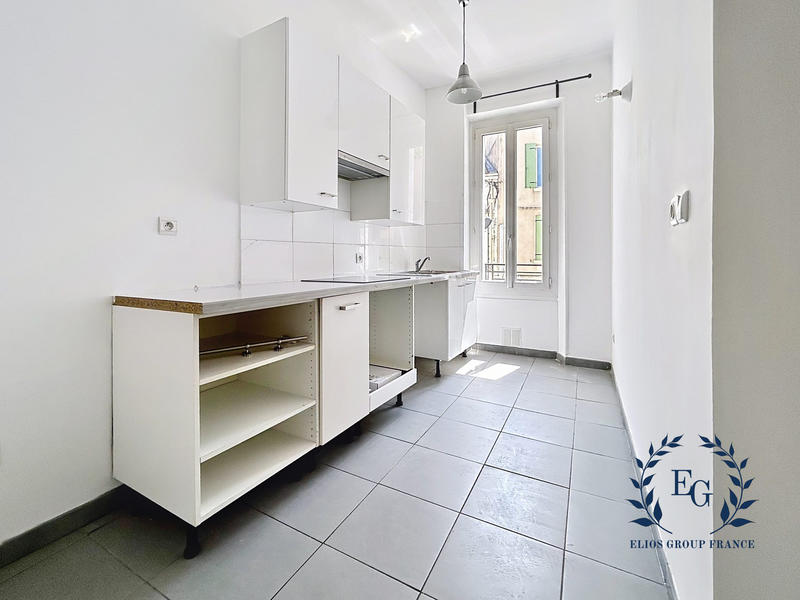 Appartement - 85 m² - 4 pièces