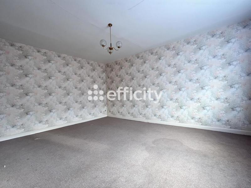 Maison - 200 m² - 5 pièces