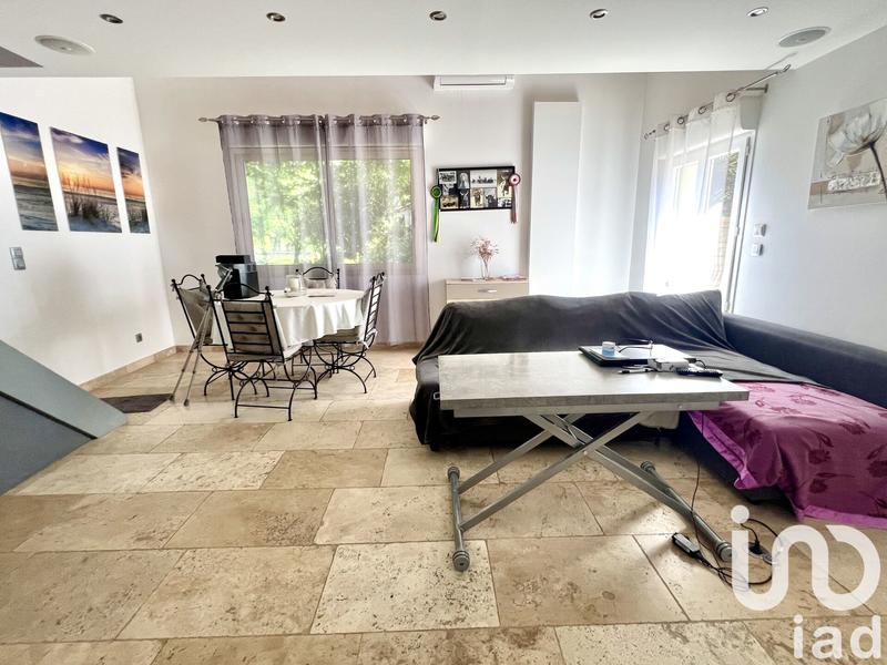 Maison - 243 m² - 8 pièces