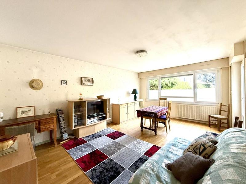 Appartement ancien - 62 m² - 3 pièces