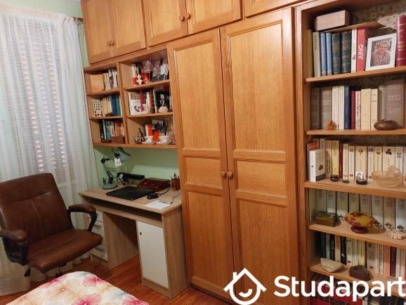 Chambre - 12 m² - 1 pièce