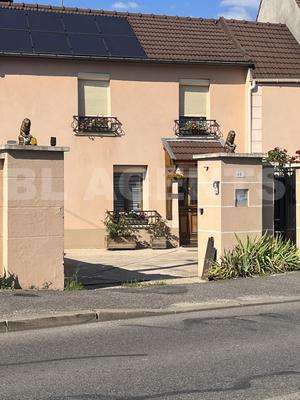 Maison - 150 m² - 5 pièces