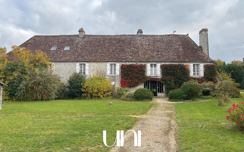 Maison - 341 m² - 10 pièces