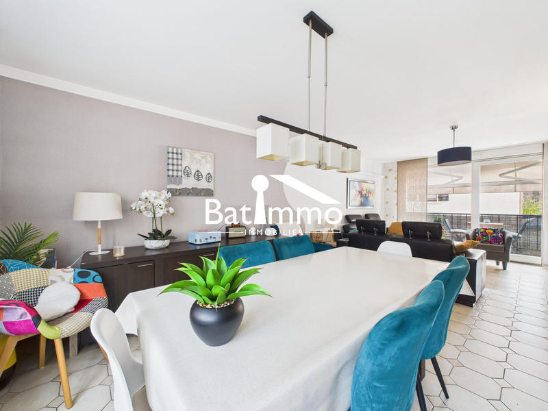 Appartement - 86 m² - 5 pièces