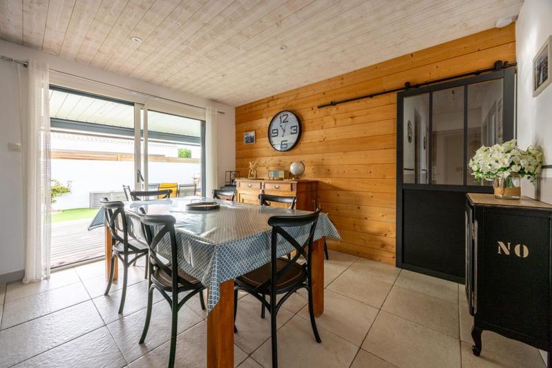 Maison - 95 m² - 5 pièces