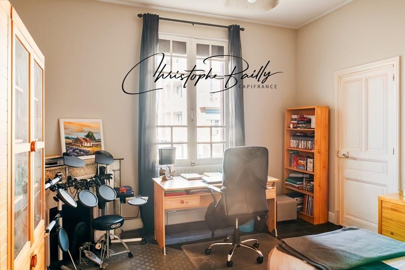 Maison traditionnelle - 101 m² - 6 pièces