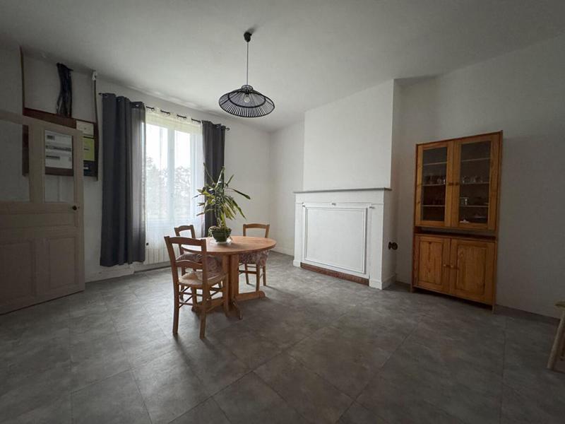 Maison - 228 m² - 8 pièces