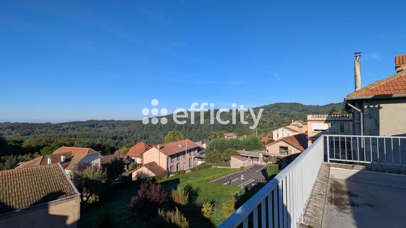 Maison - 96 m² - 5 pièces