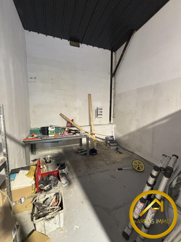 Local d'activités - 45 m²