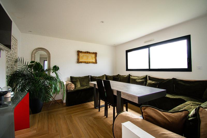 Maison - 159 m² - 7 pièces