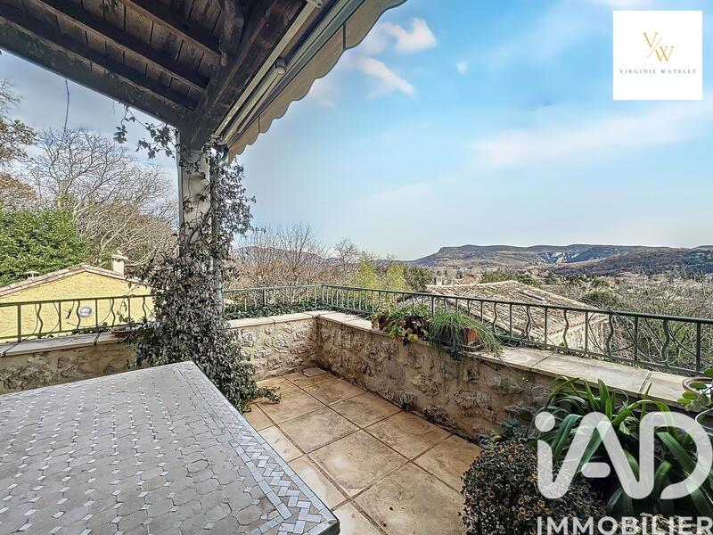 Maison - 199 m² - 9 pièces