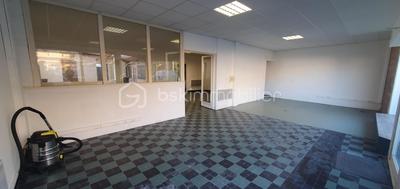 Local commercial - 226 m² - 7 pièces