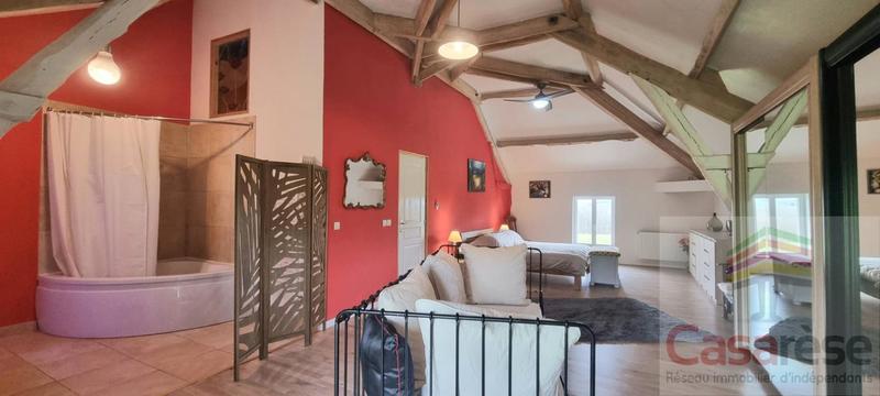 Demeure - 220 m² - 7 pièces