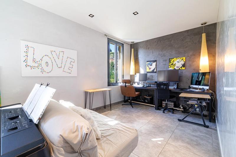 Maison - 94 m² - 3 pièces