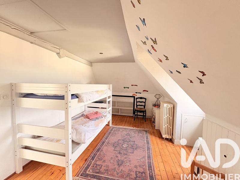 Maison - 300 m² - 11 pièces