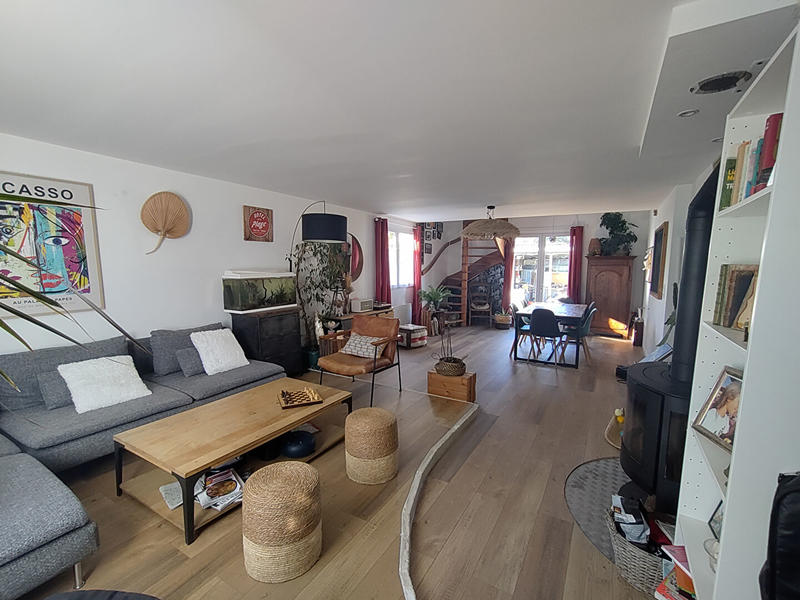 Maison - 140 m² - 6 pièces