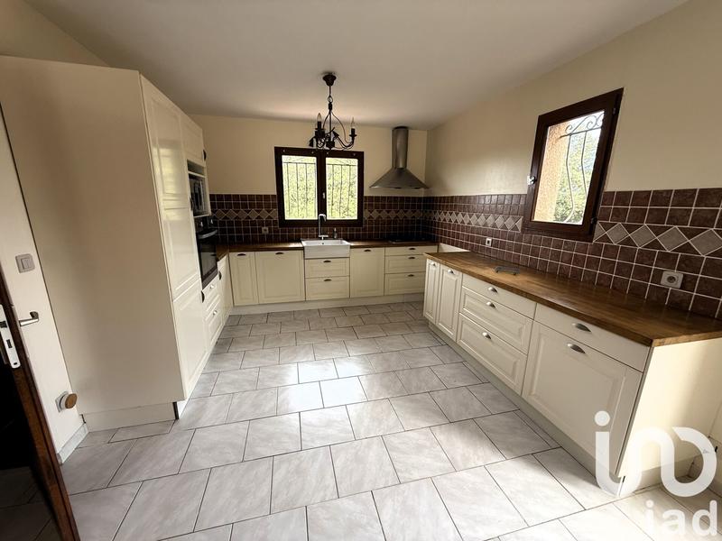 Maison - 190 m² - 7 pièces