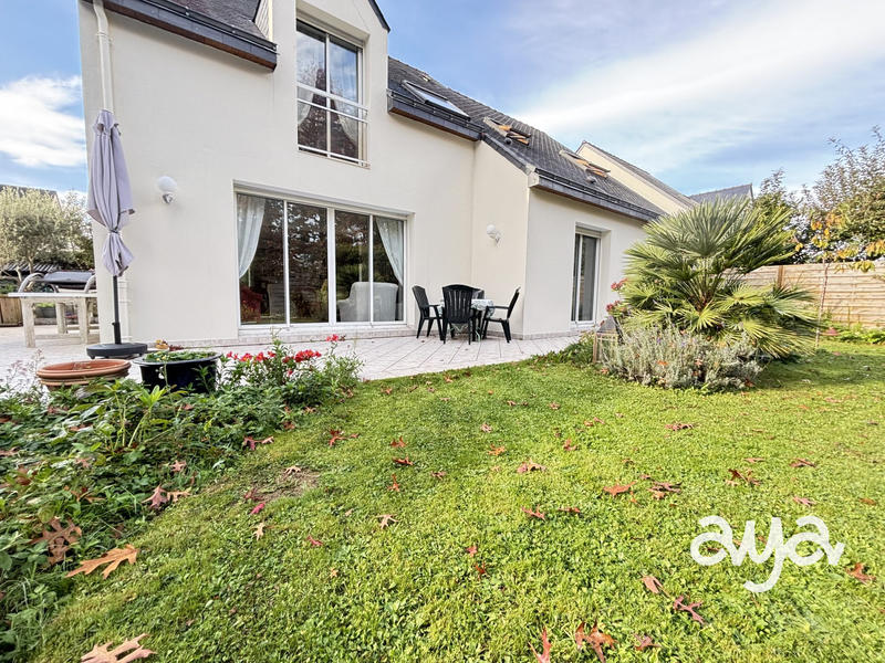 Maison traditionnelle - 156 m² - 5 pièces