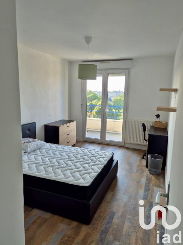 Appartement - 95 m² - 5 pièces