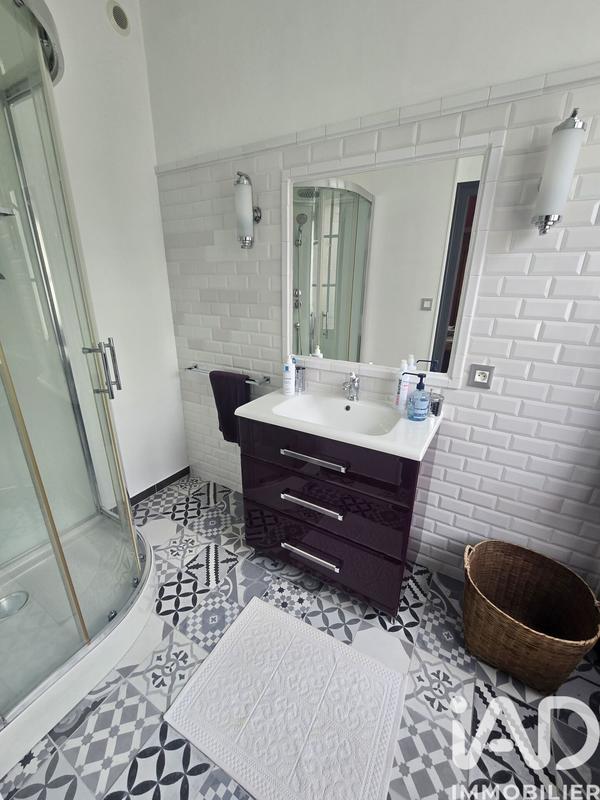 Maison - 358 m² - 10 pièces