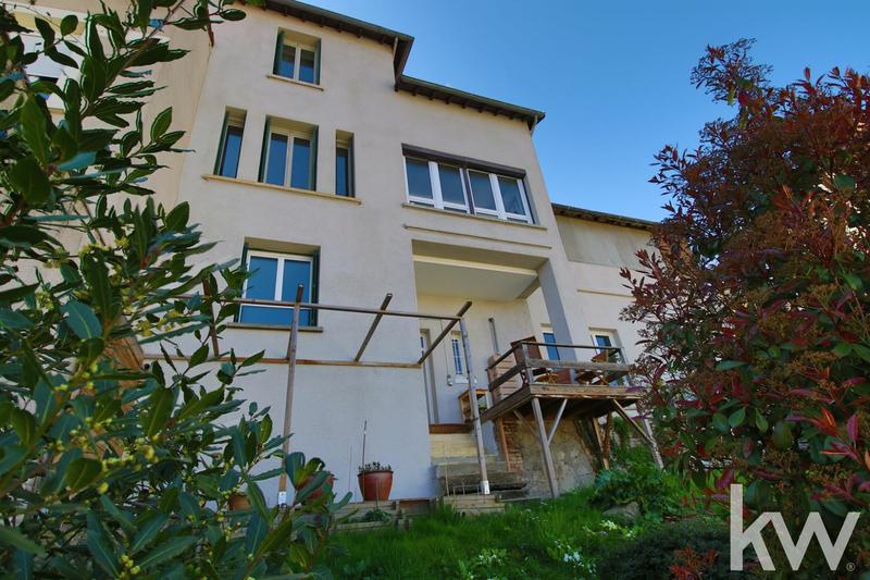 Maison - 143 m² - 7 pièces